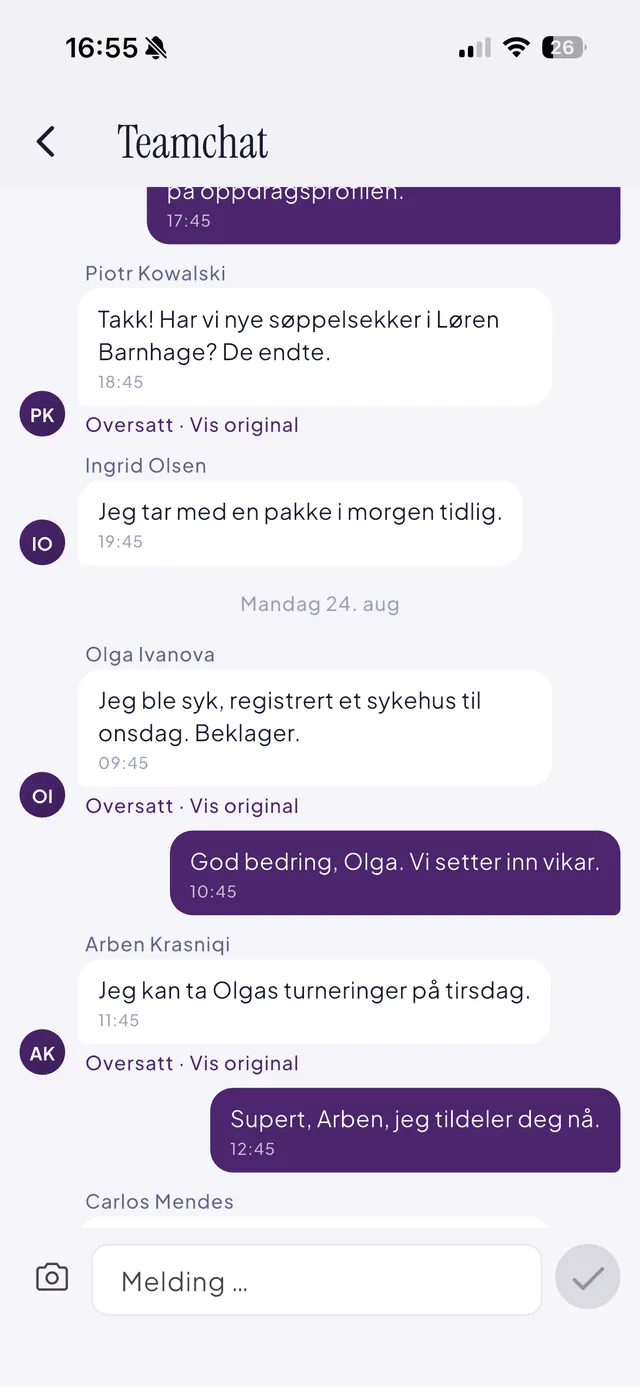 Samme chat oversatt til norsk på telefonen, med «Vis original» under hver melding